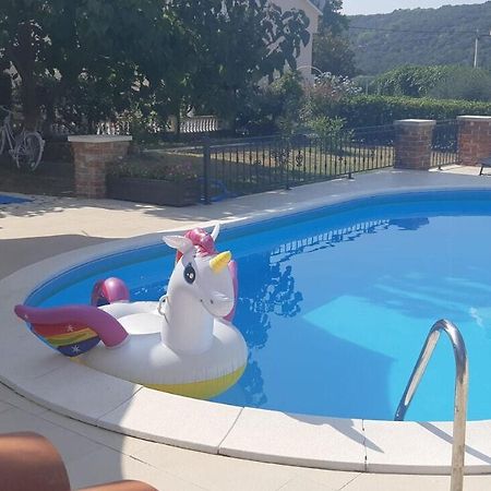 Apartments Robi- Swimming Pool And Beautiful Garden Kampor Екстер'єр фото