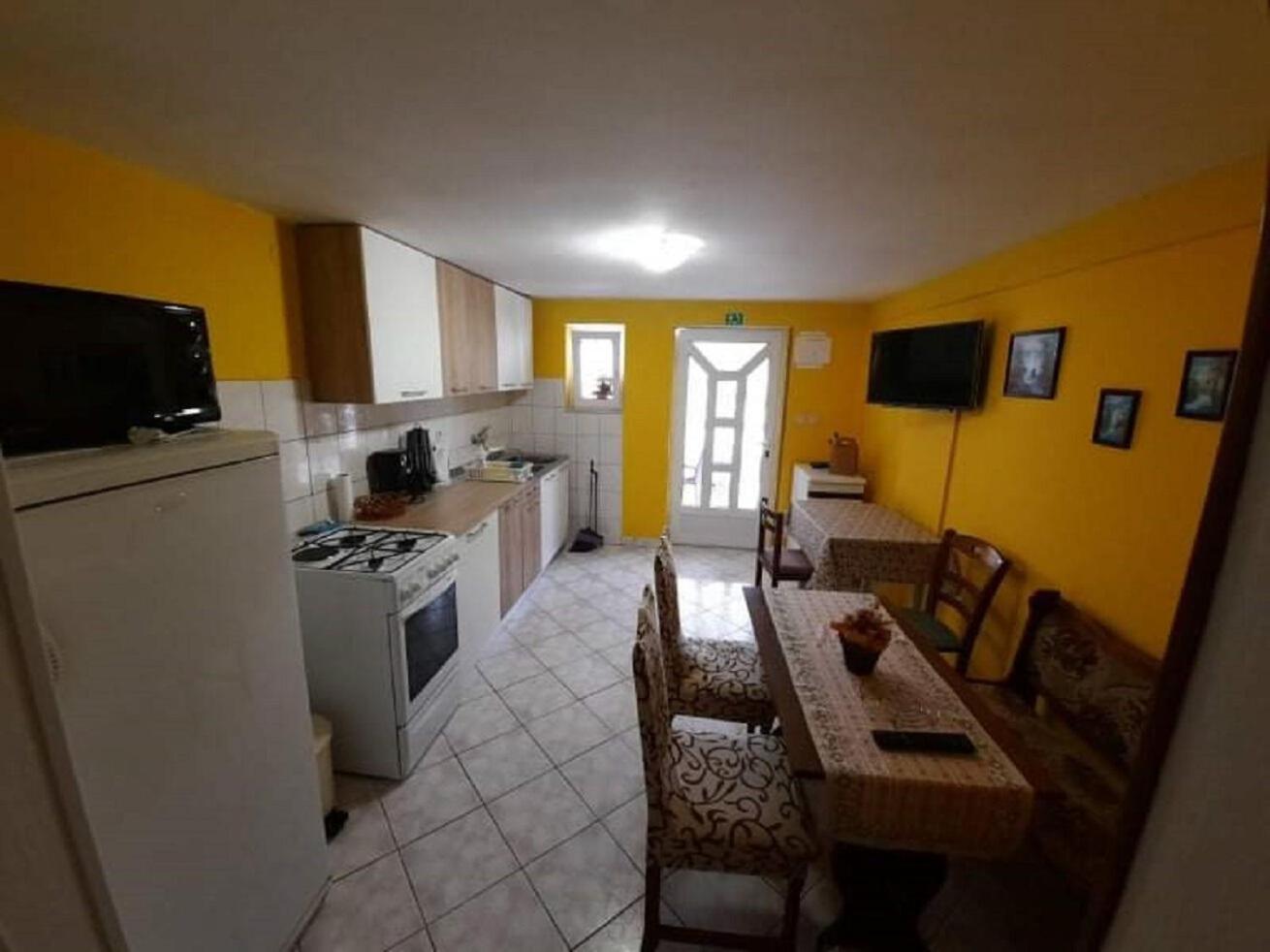 Apartments Robi- Swimming Pool And Beautiful Garden Kampor Екстер'єр фото