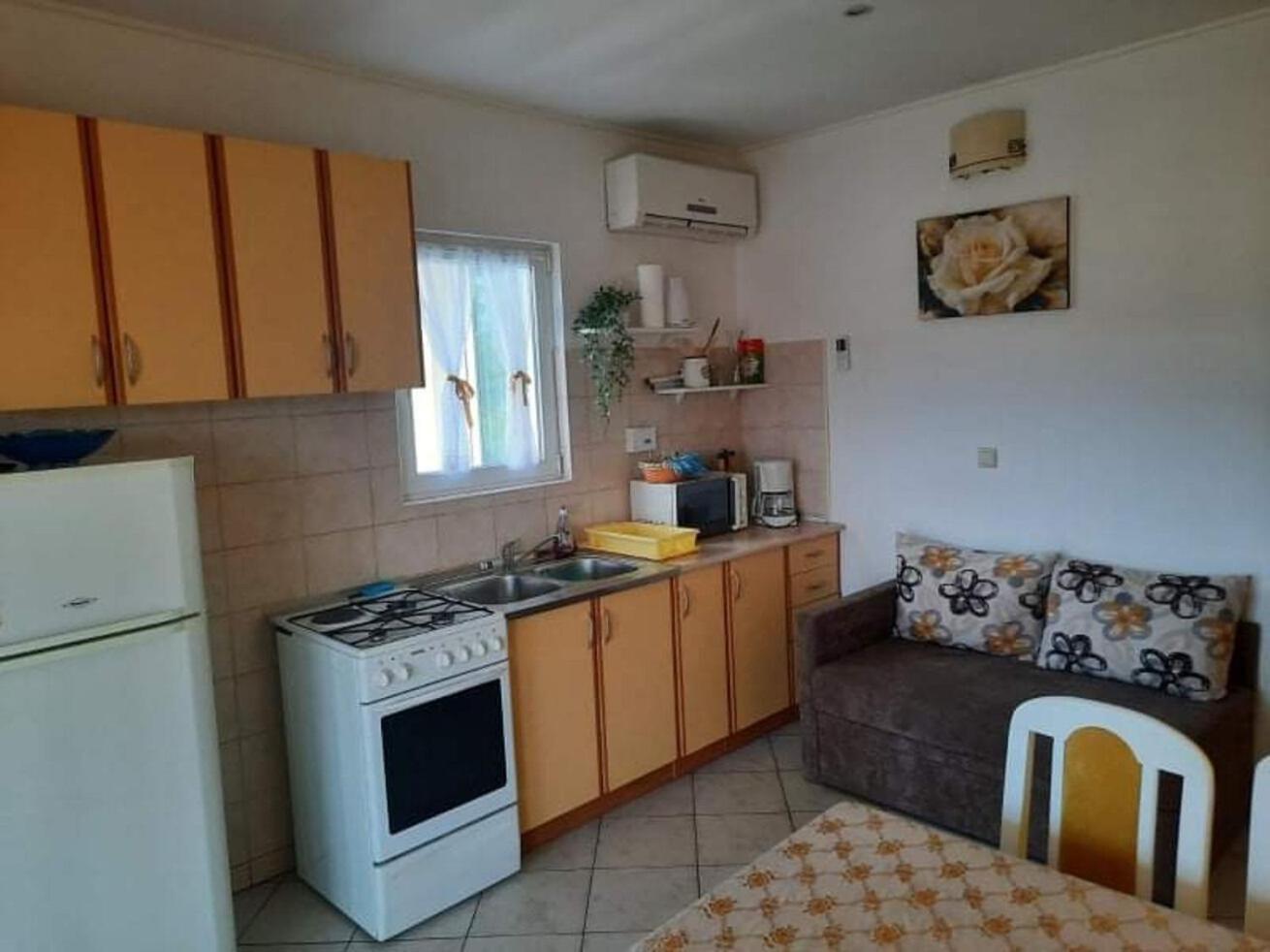 Apartments Robi- Swimming Pool And Beautiful Garden Kampor Екстер'єр фото